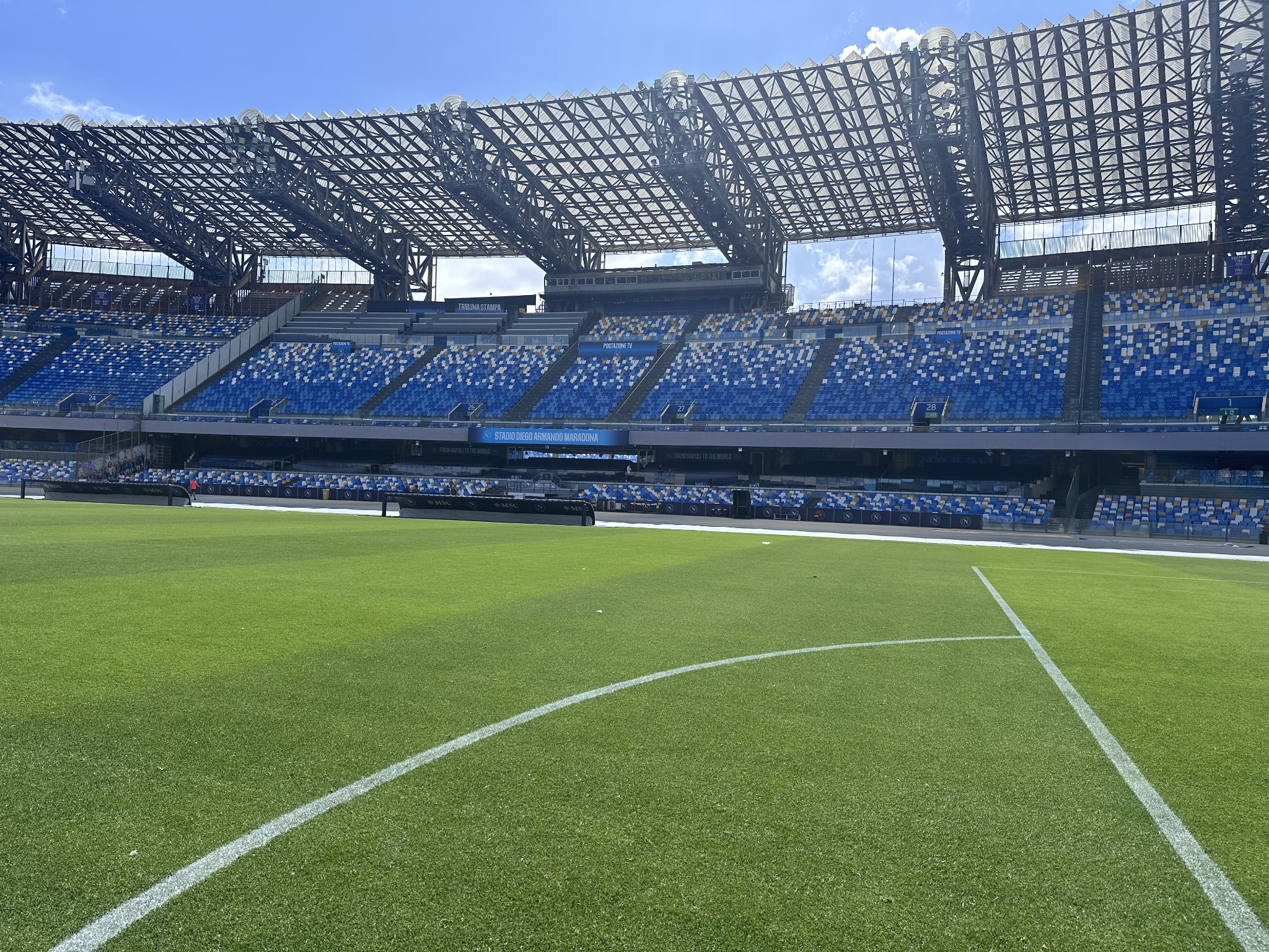 Campo da calcio dello stadio di Napoli